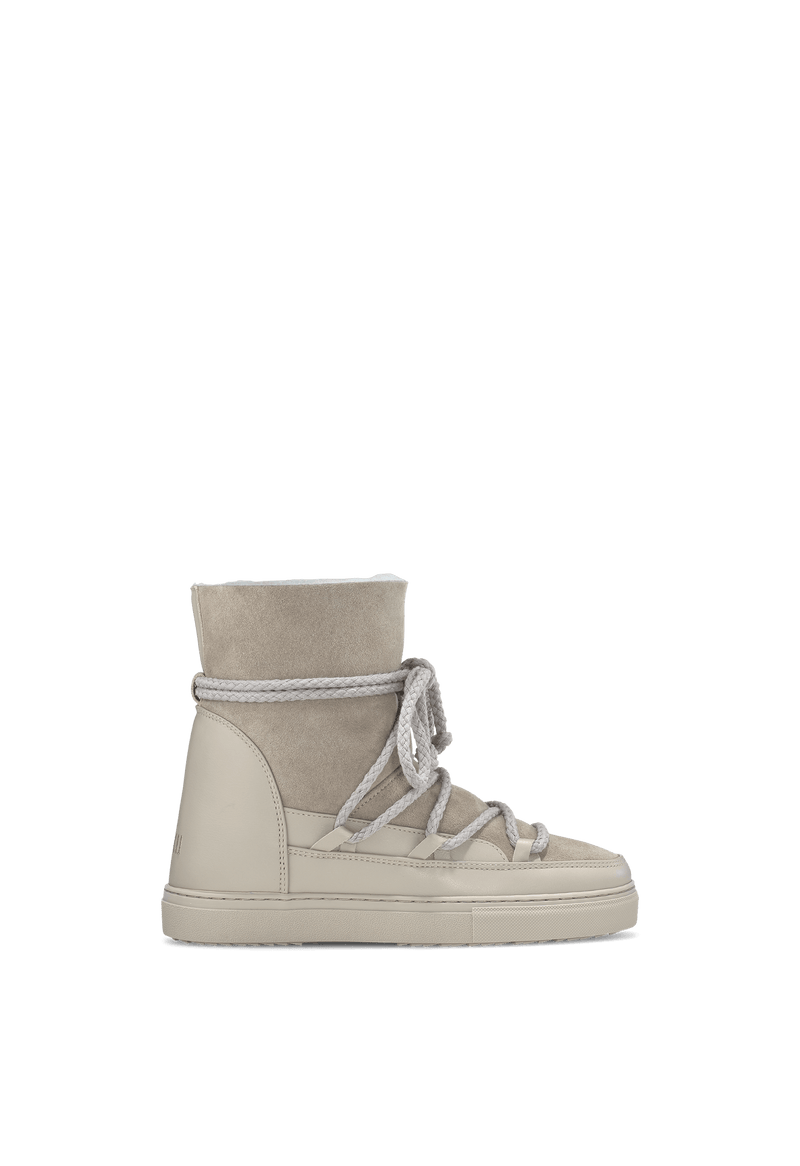 Classic Wedge
