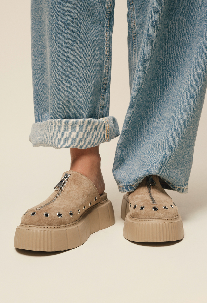 Matilda Mule Suede